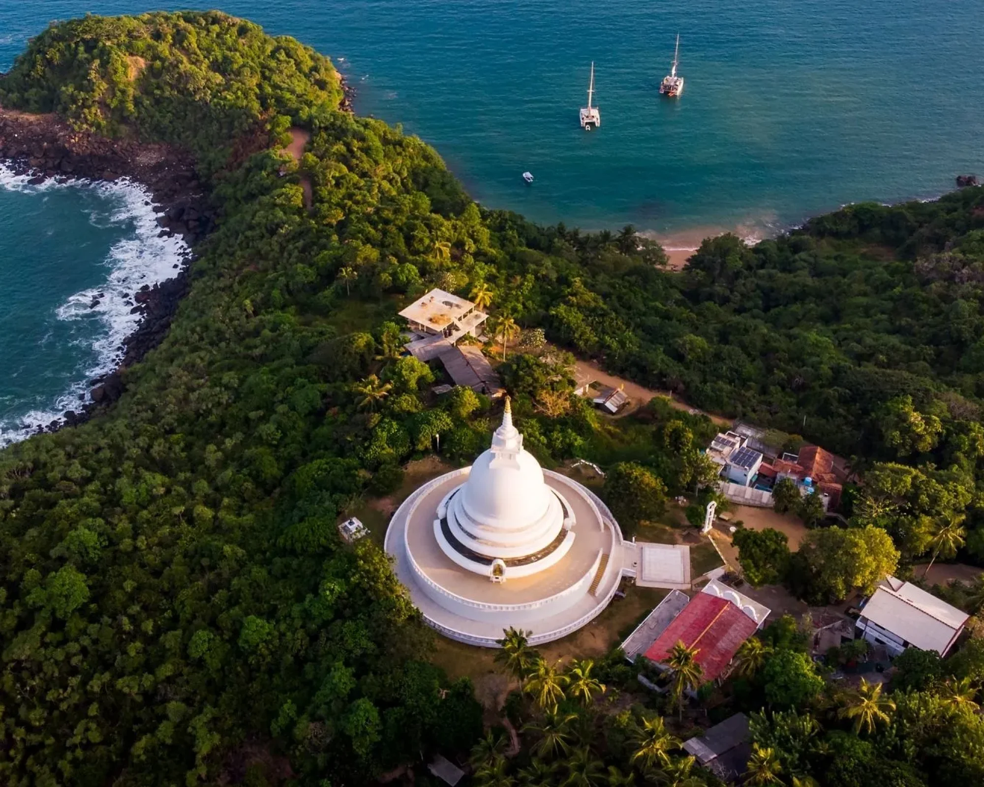 Unawatuna-The-Peace-Pagoda-Sri-Lanka-