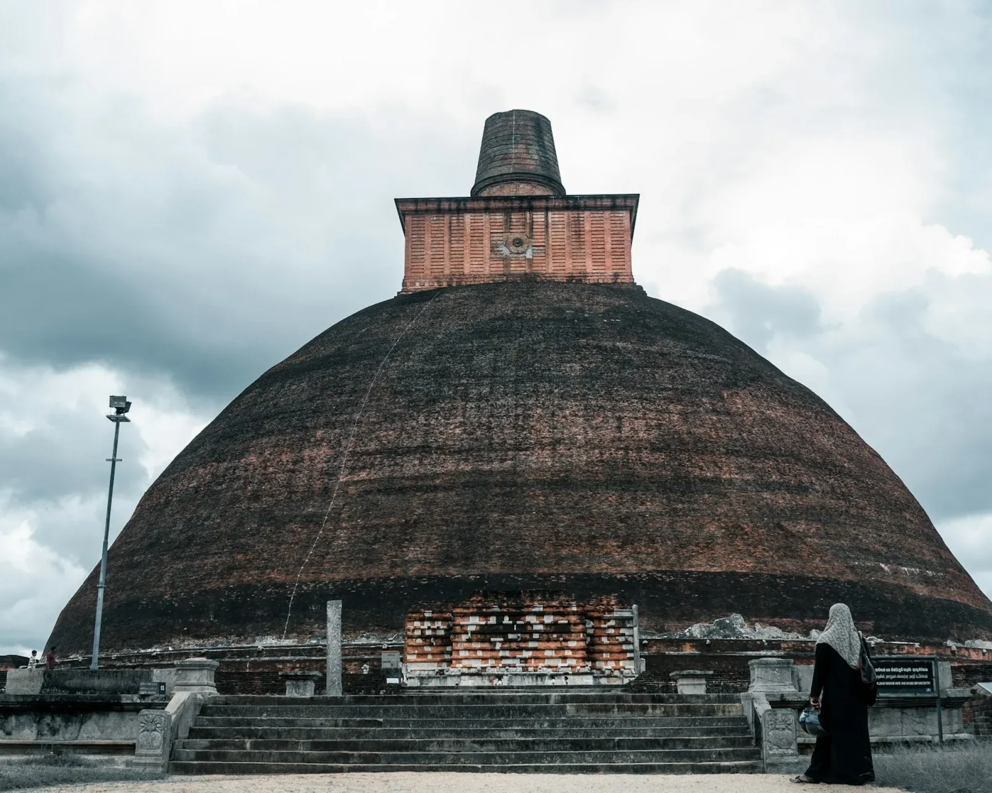 vlada-RYkcNq0XaVg-unsplash